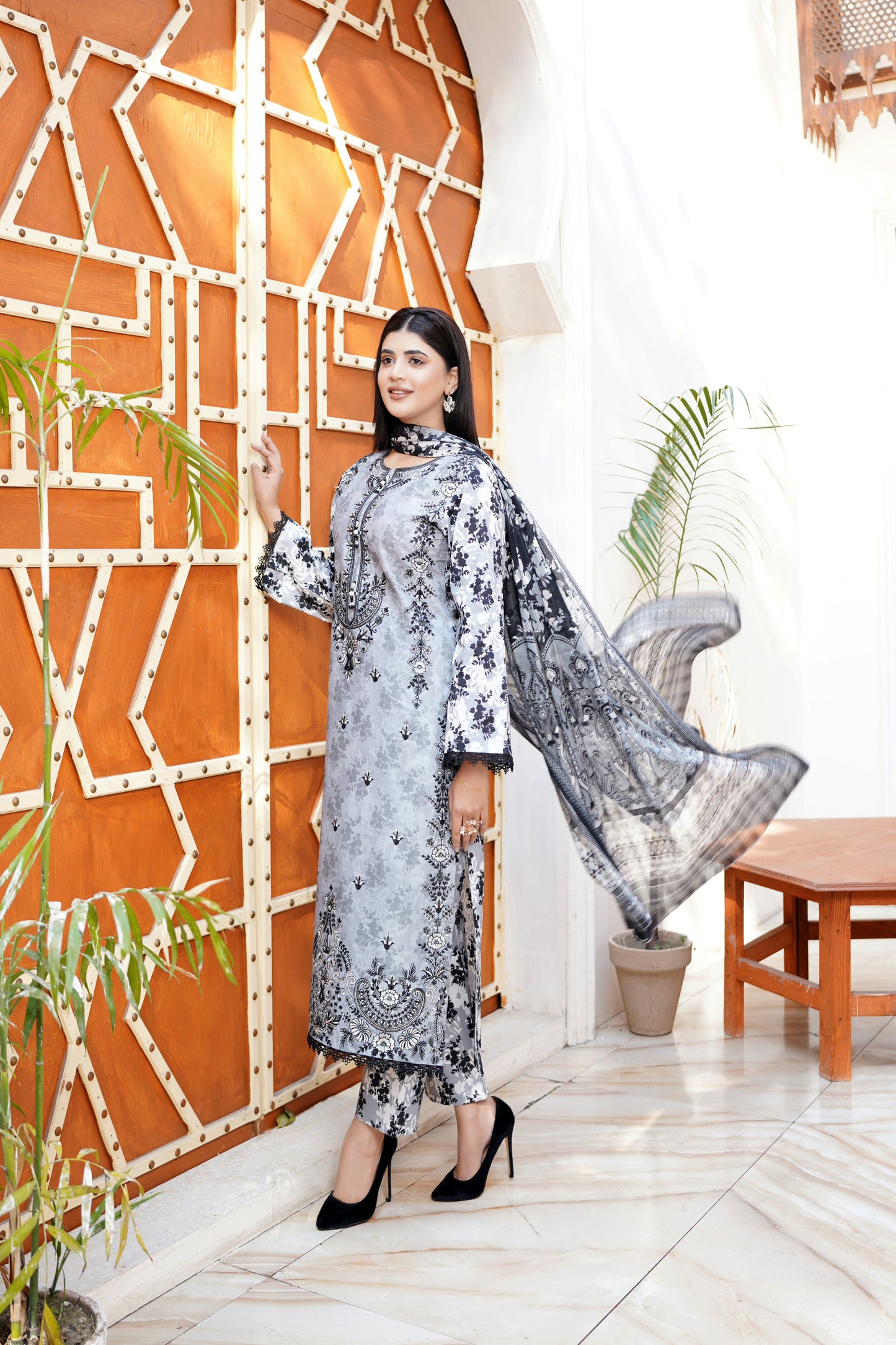3 Piece Cotton Lawn Suite-Embroidered