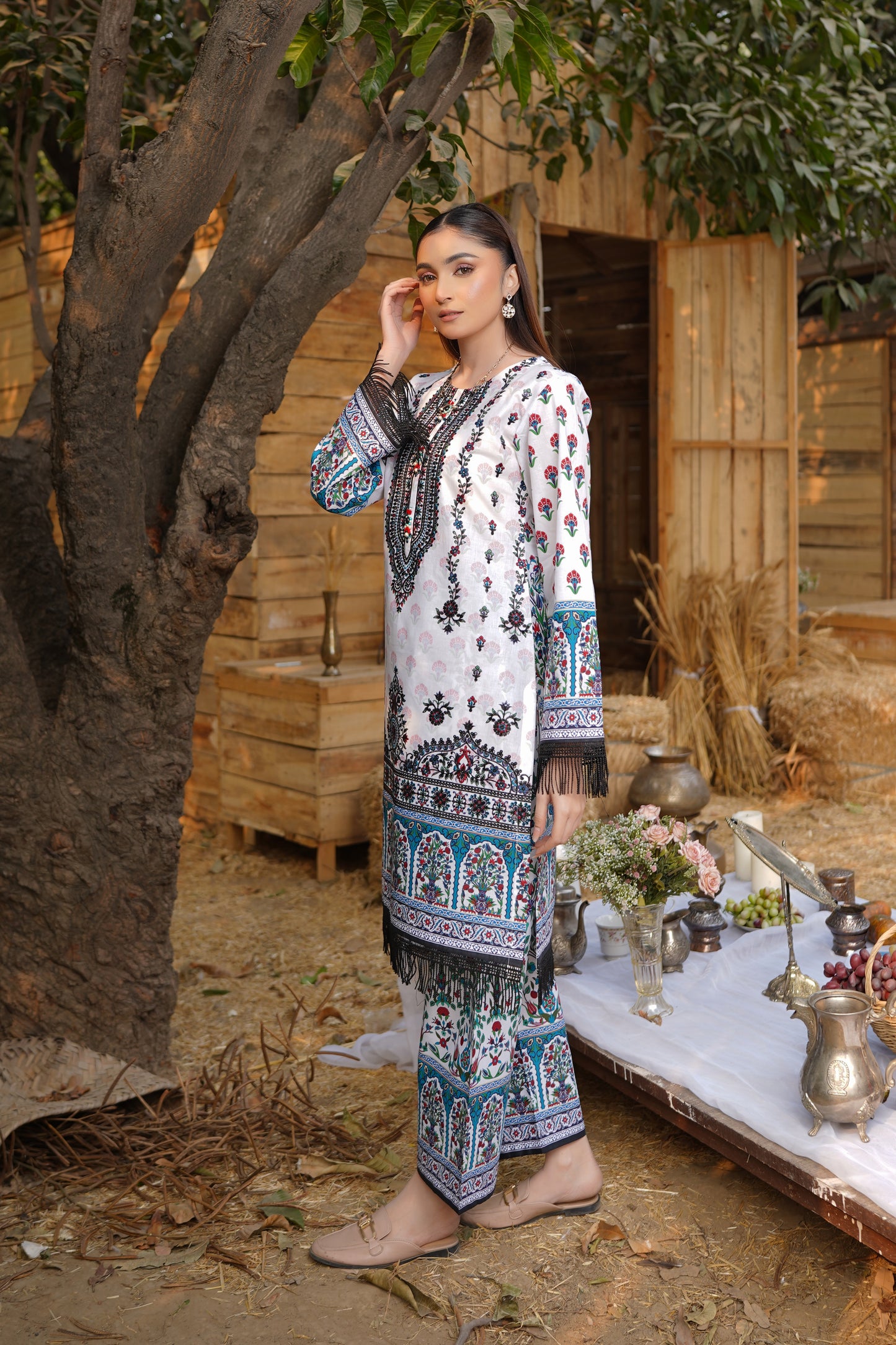 2 Piece Cotton Lawn Suite-Embroidered MS-2259
