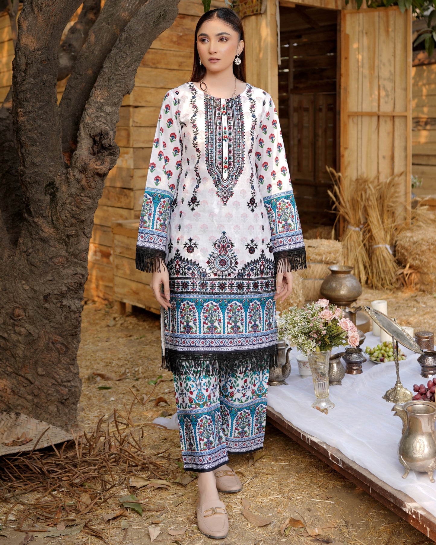 2 Piece Cotton Lawn Suite-Embroidered MS-2259