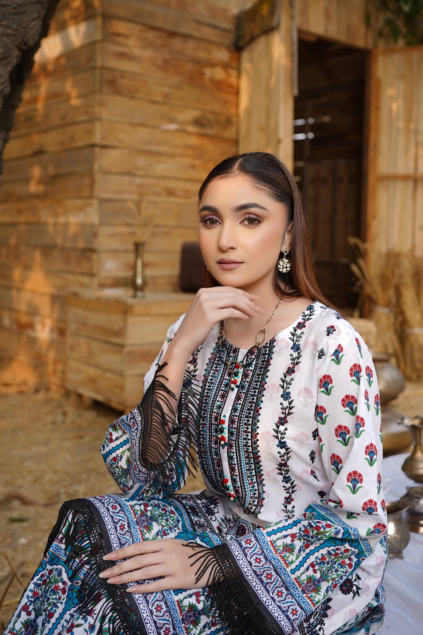 2 Piece Cotton Lawn Suite-Embroidered MS-2259