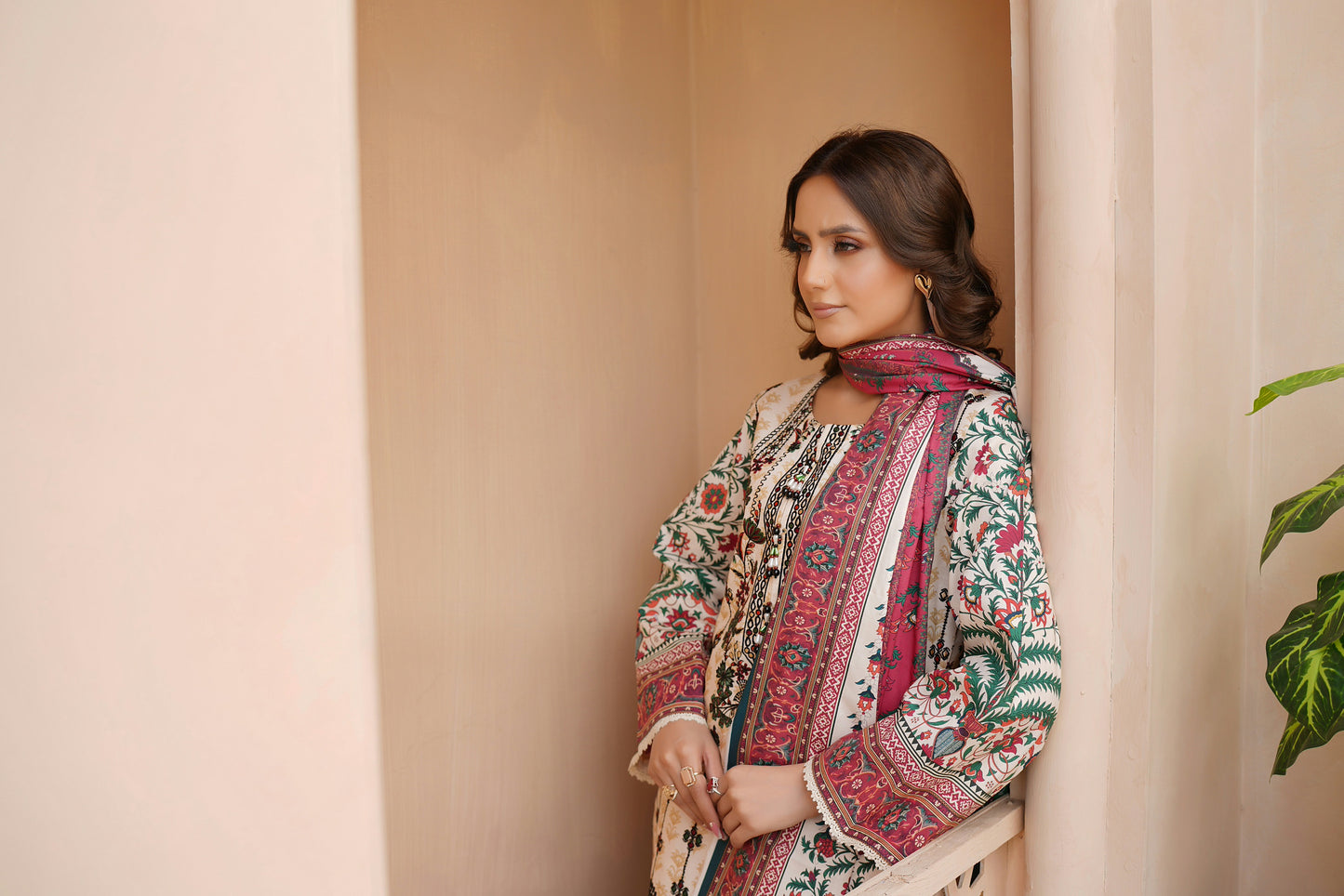 3 Piece Khaddar Suit-Embroidered