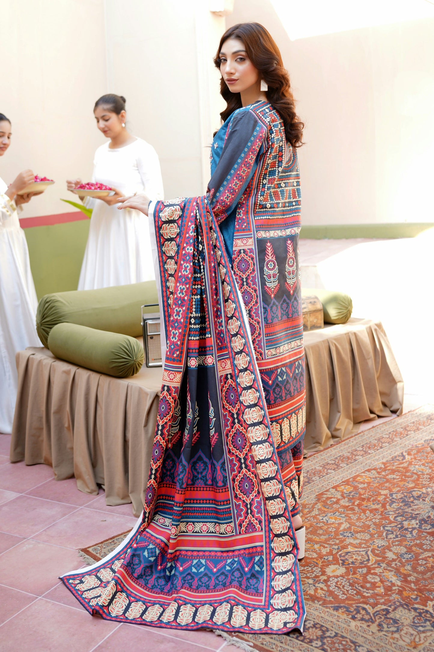 3 Piece Khaddar Suit-Embroidered(Stitched)