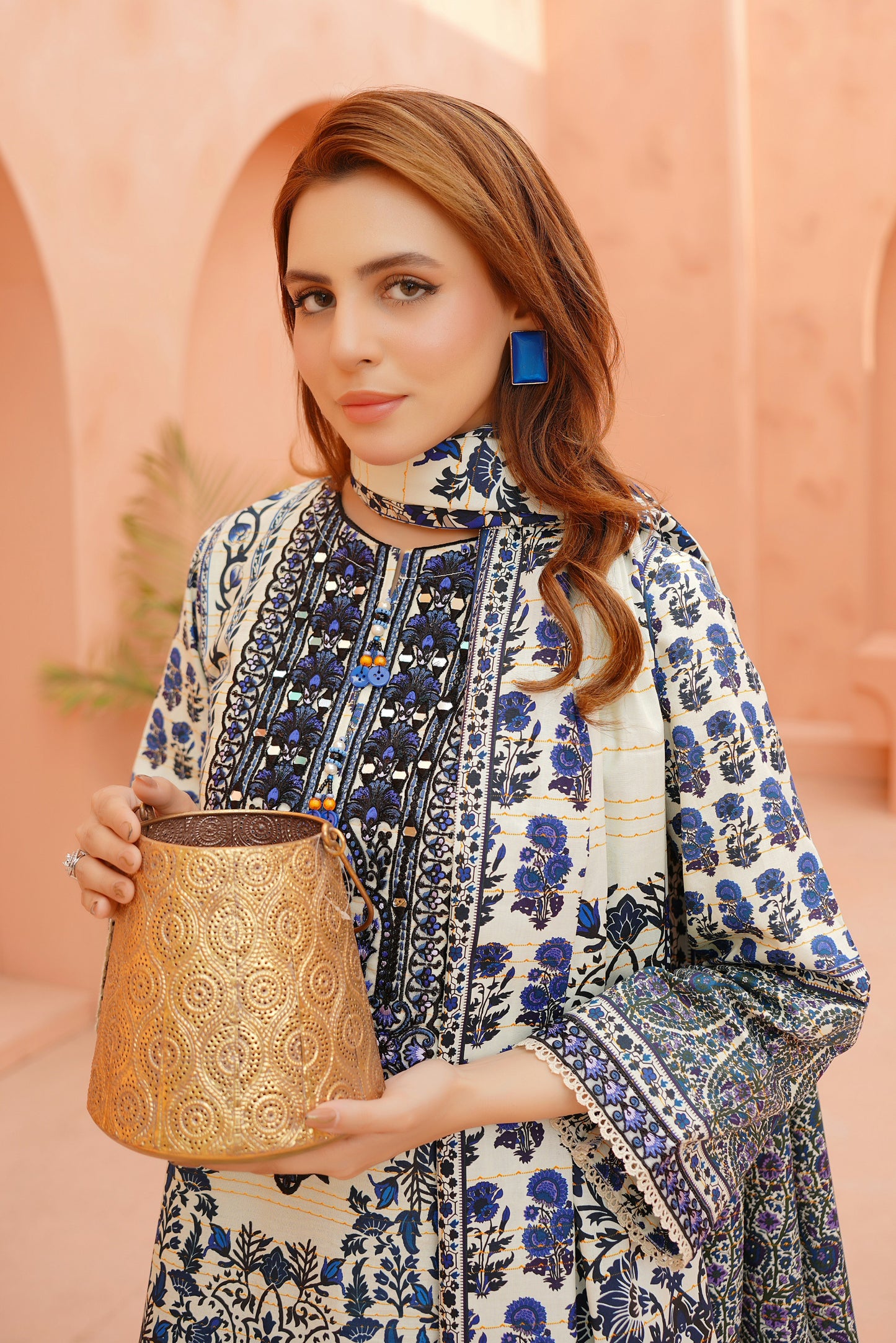 Embroidered 3 Piece Khaddar Suit-Stitched
