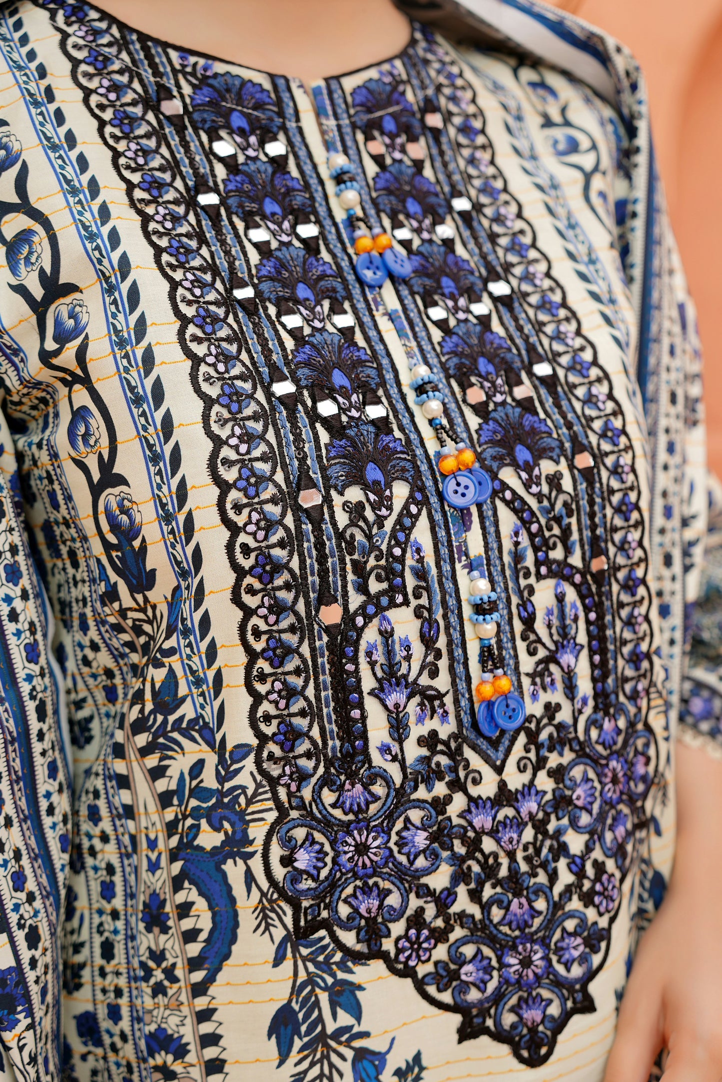 Embroidered 3 Piece Khaddar Suit-Stitched