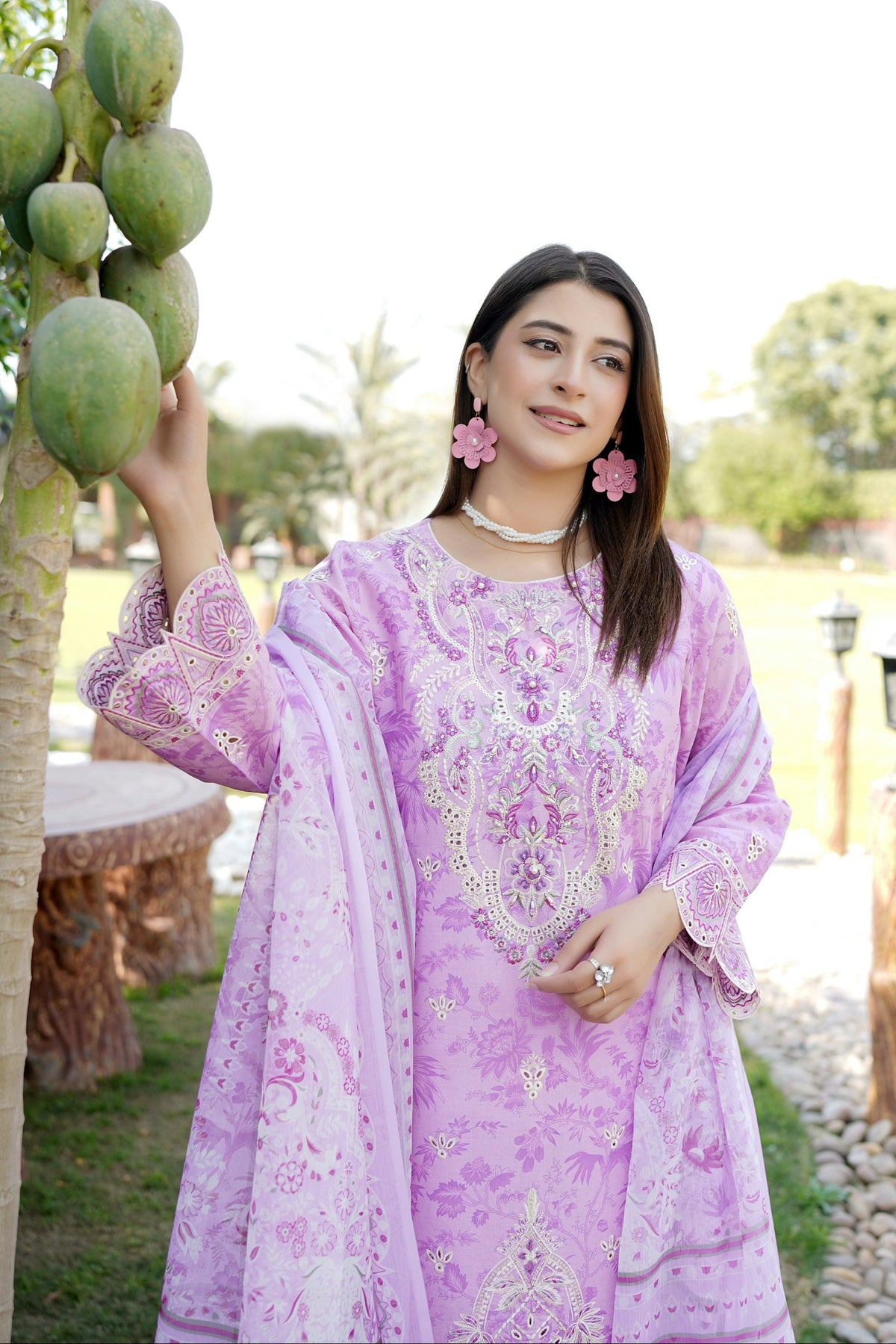 Embroidered 3 Piece Suite-Chiffon Dupatta