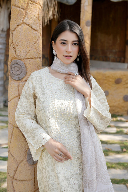 Embroidered 3 Piece Suite-Chiffon Dupatta