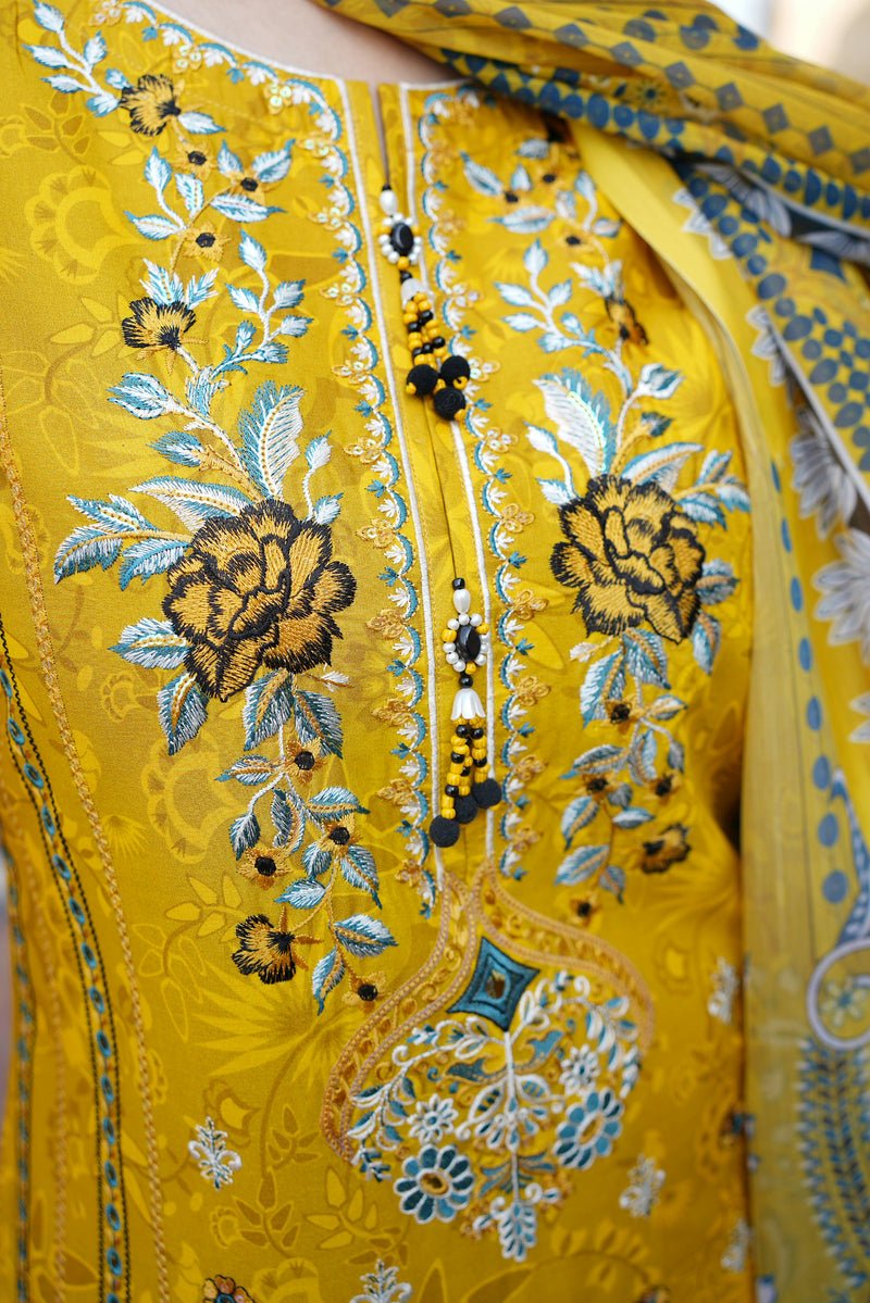 Embroidered 3 Piece Suite-Chiffon Dupatta