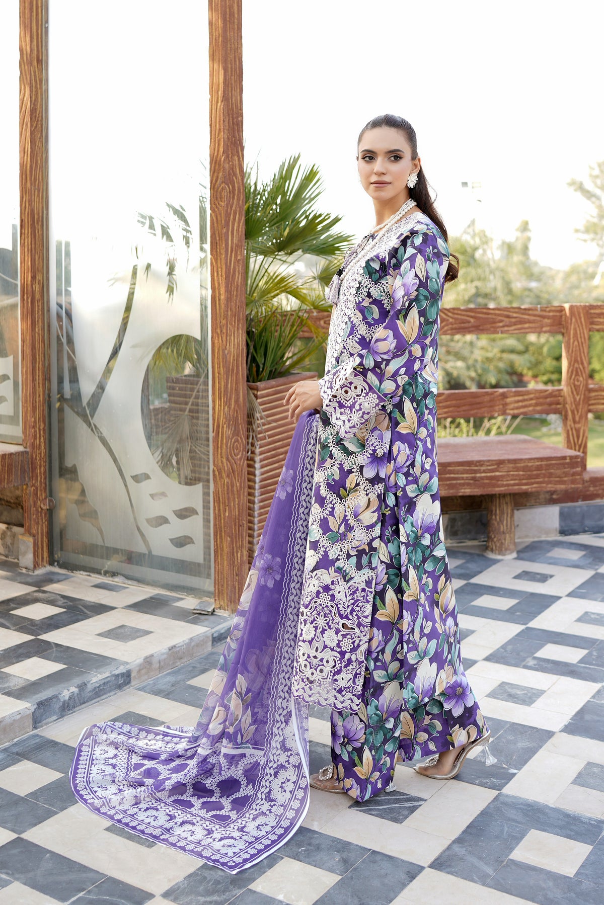 Embroidered 3 Piece Suite-Chiffon Dupatta