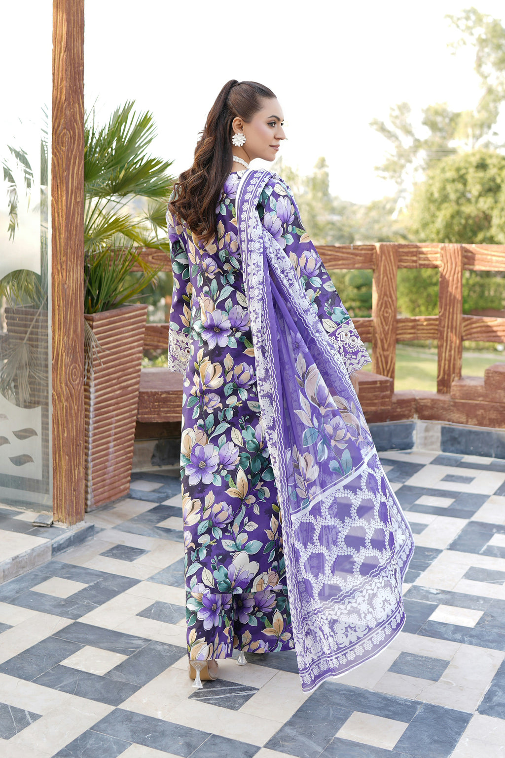 Embroidered 3 Piece Suite-Chiffon Dupatta