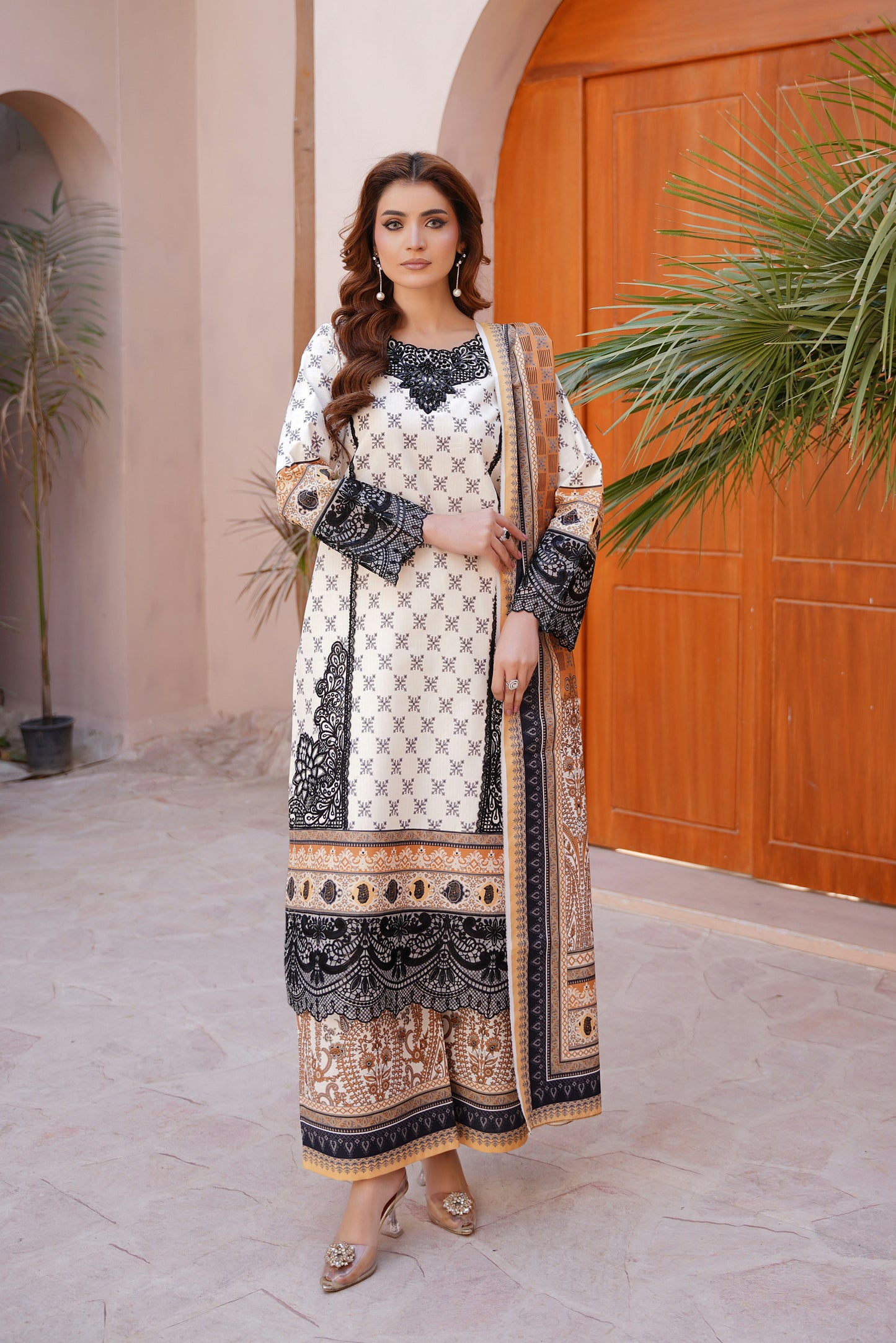3 Piece Embroidered Bana Dora Suit-Stitched
