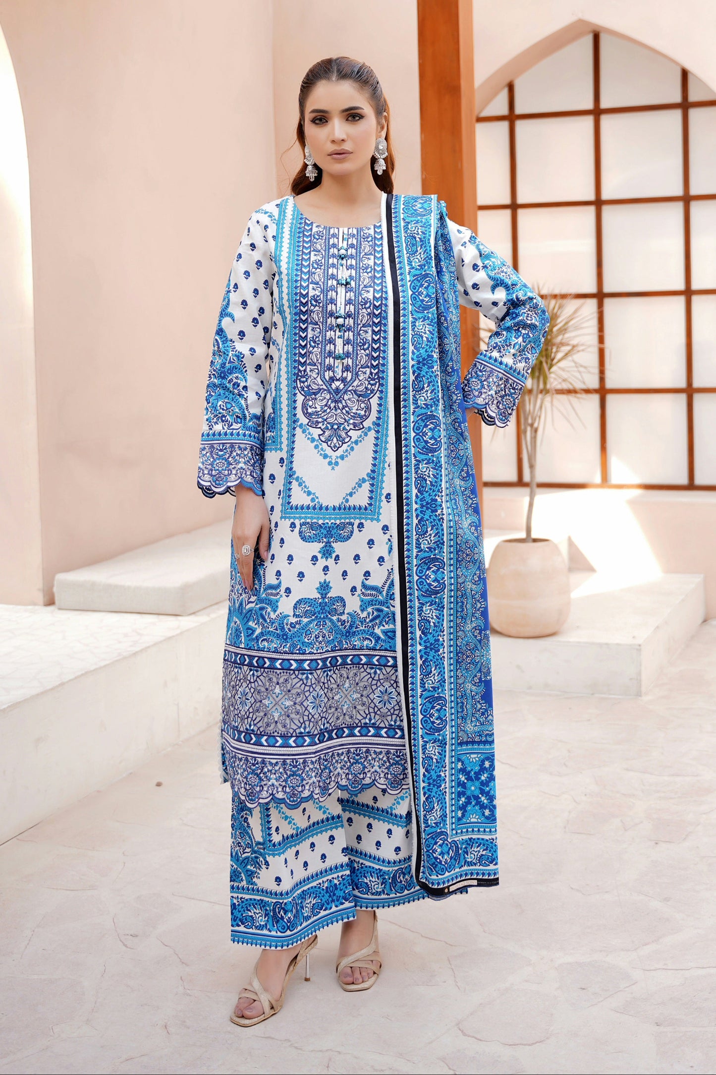 3 Piece Embroidered Bana Dora Suit-Stitched