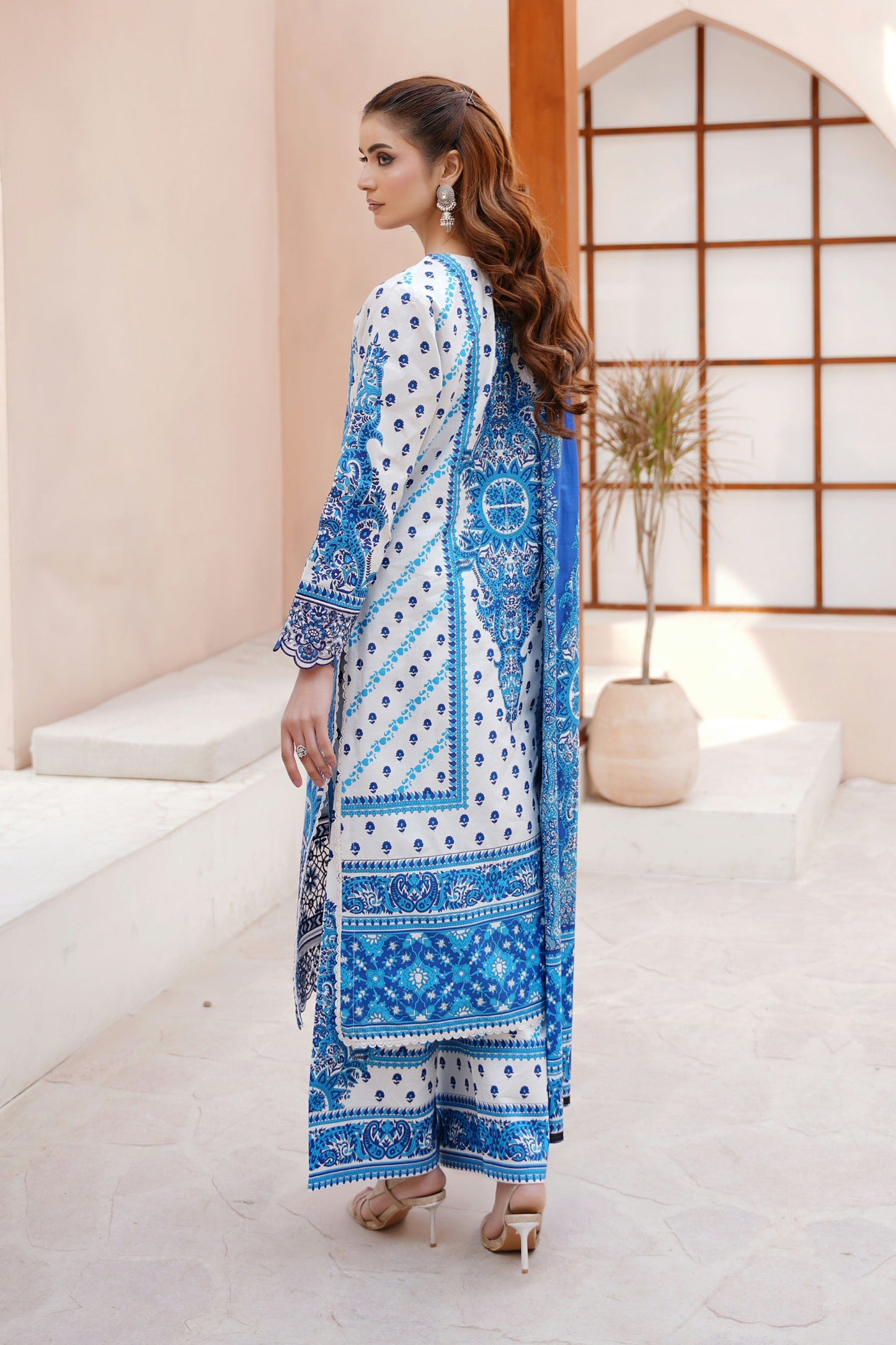 3 Piece Embroidered Bana Dora Suit-Stitched