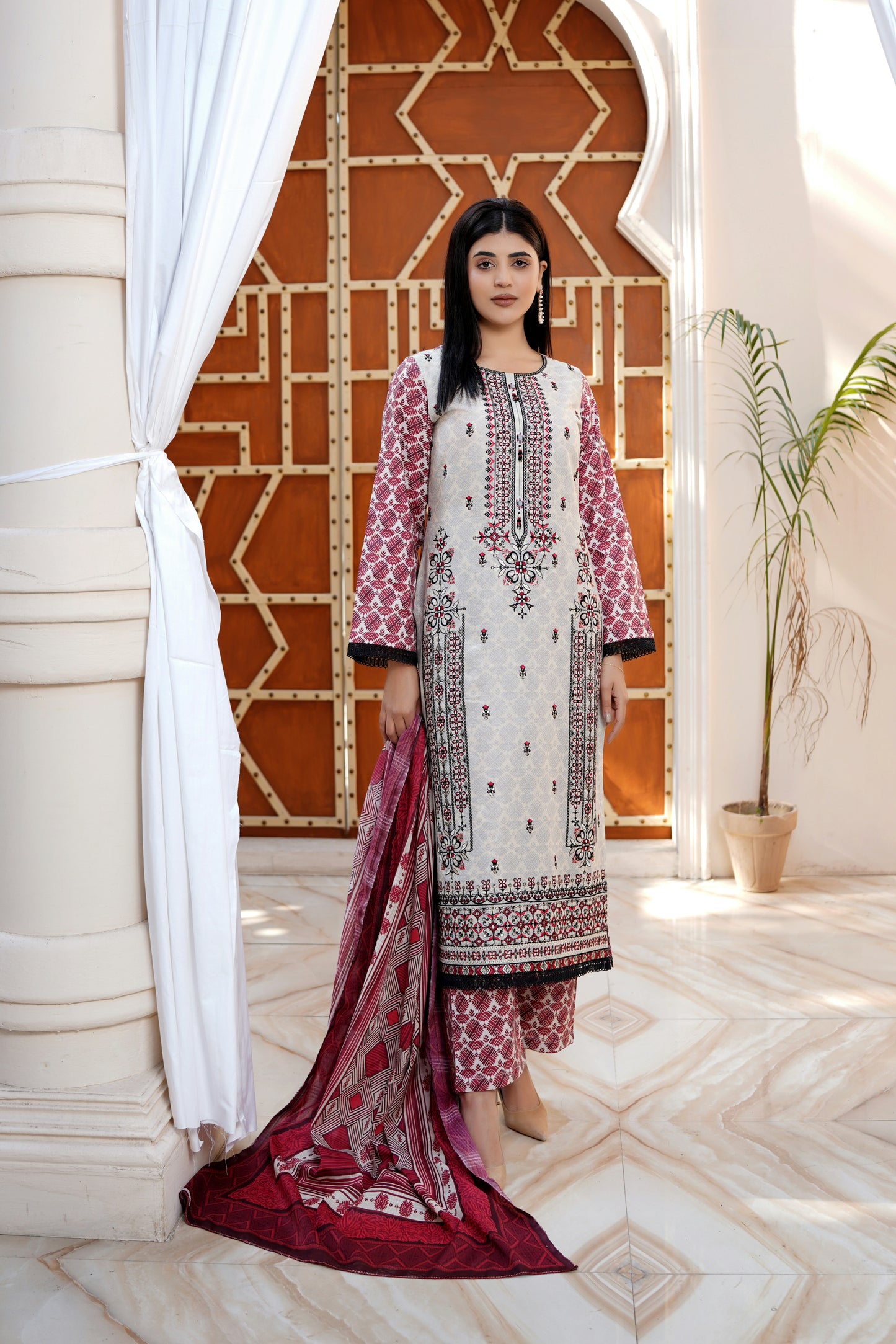 3 Piece Cotton Lawn Suite-Embroidered