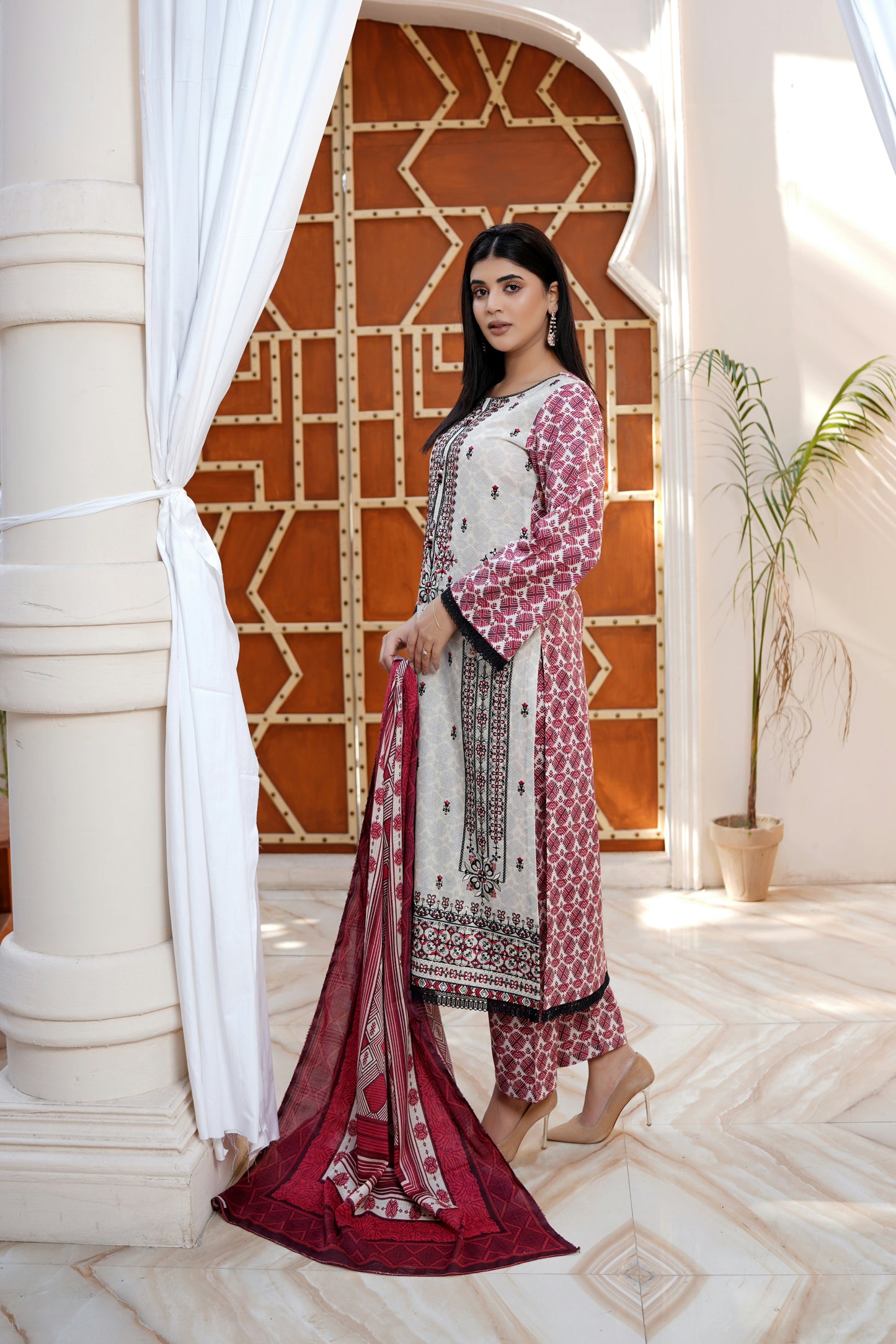 3 Piece Cotton Lawn Suite-Embroidered
