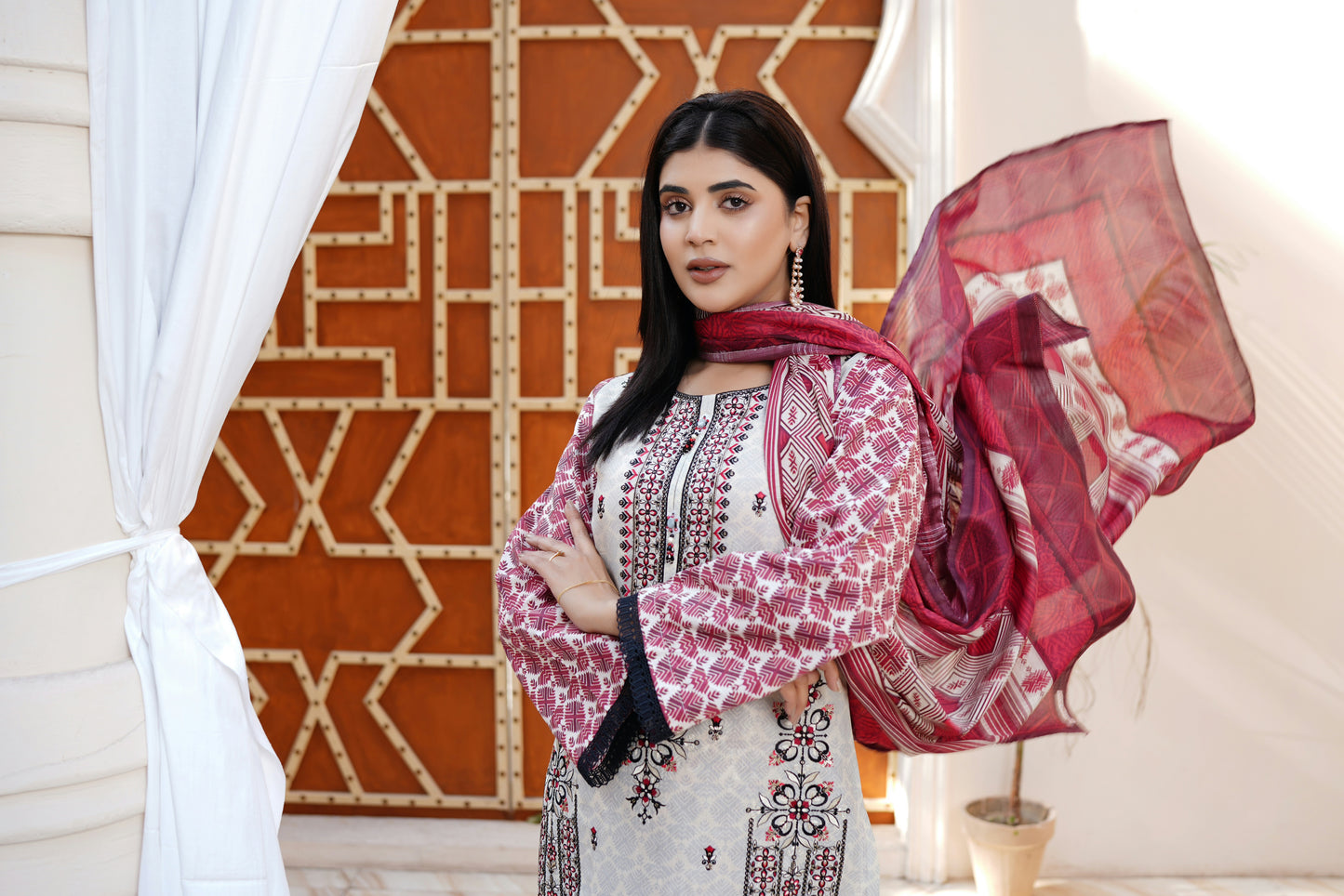 3 Piece Cotton Lawn Suite-Embroidered
