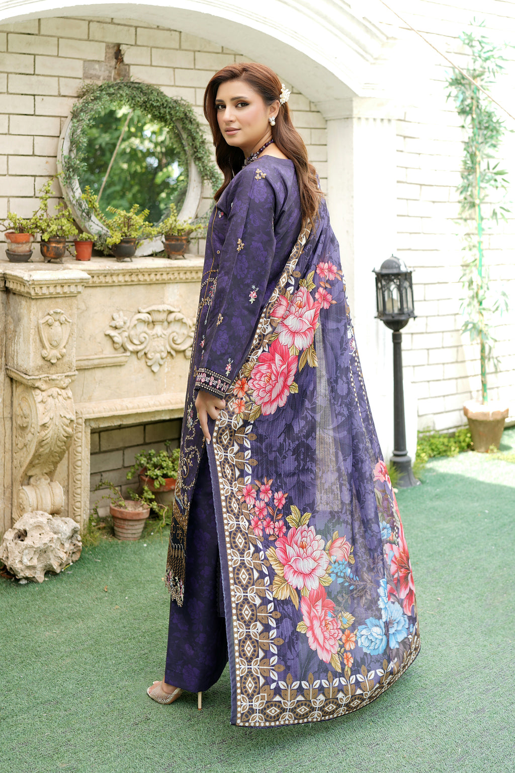 Elegant Purple Embroidered 3-Piece Suit
