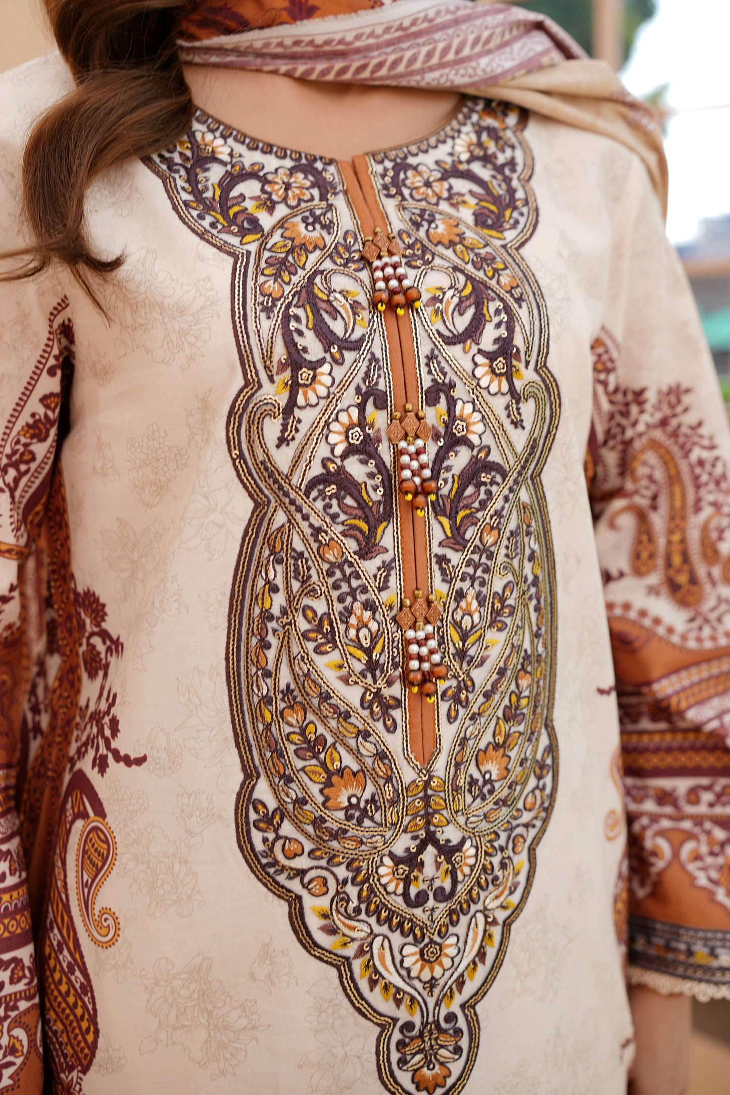 3 Piece Khaddar Suit-Embroidered