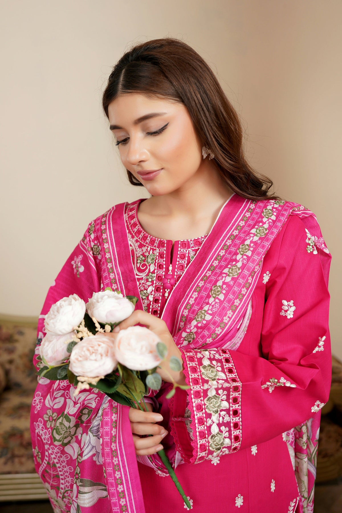 3 Piece Khaddar Suit-Embroidered