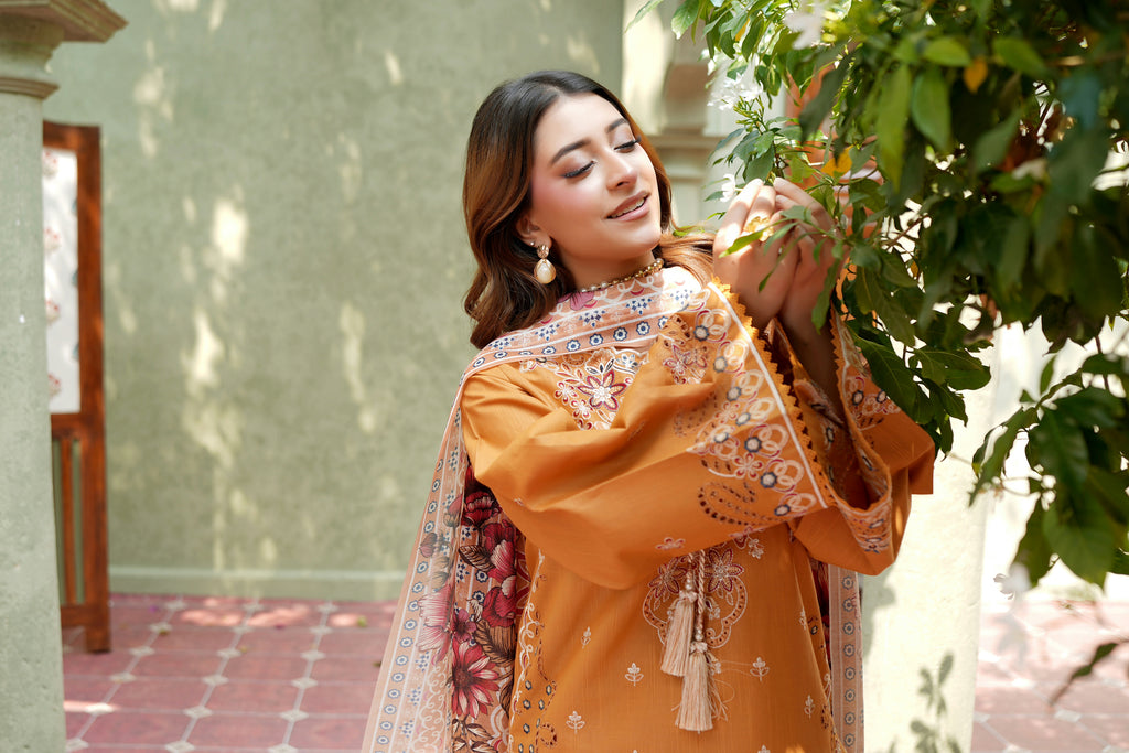 3 Piece Marigold Frost Threadwork Suite