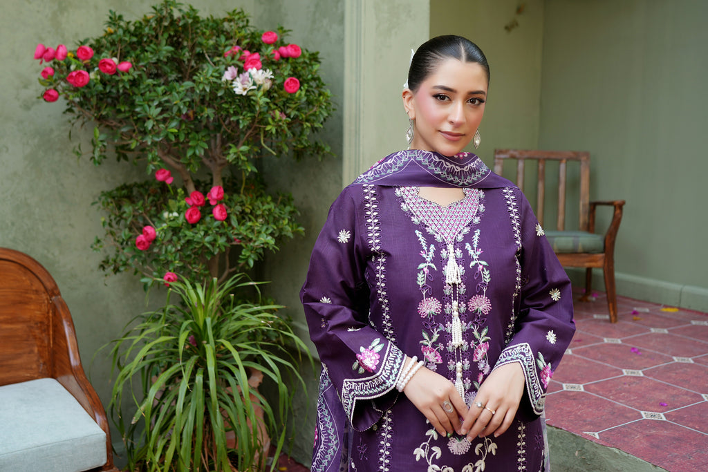 3 Piece Plum Petals Khaddar Suite-Embroidered