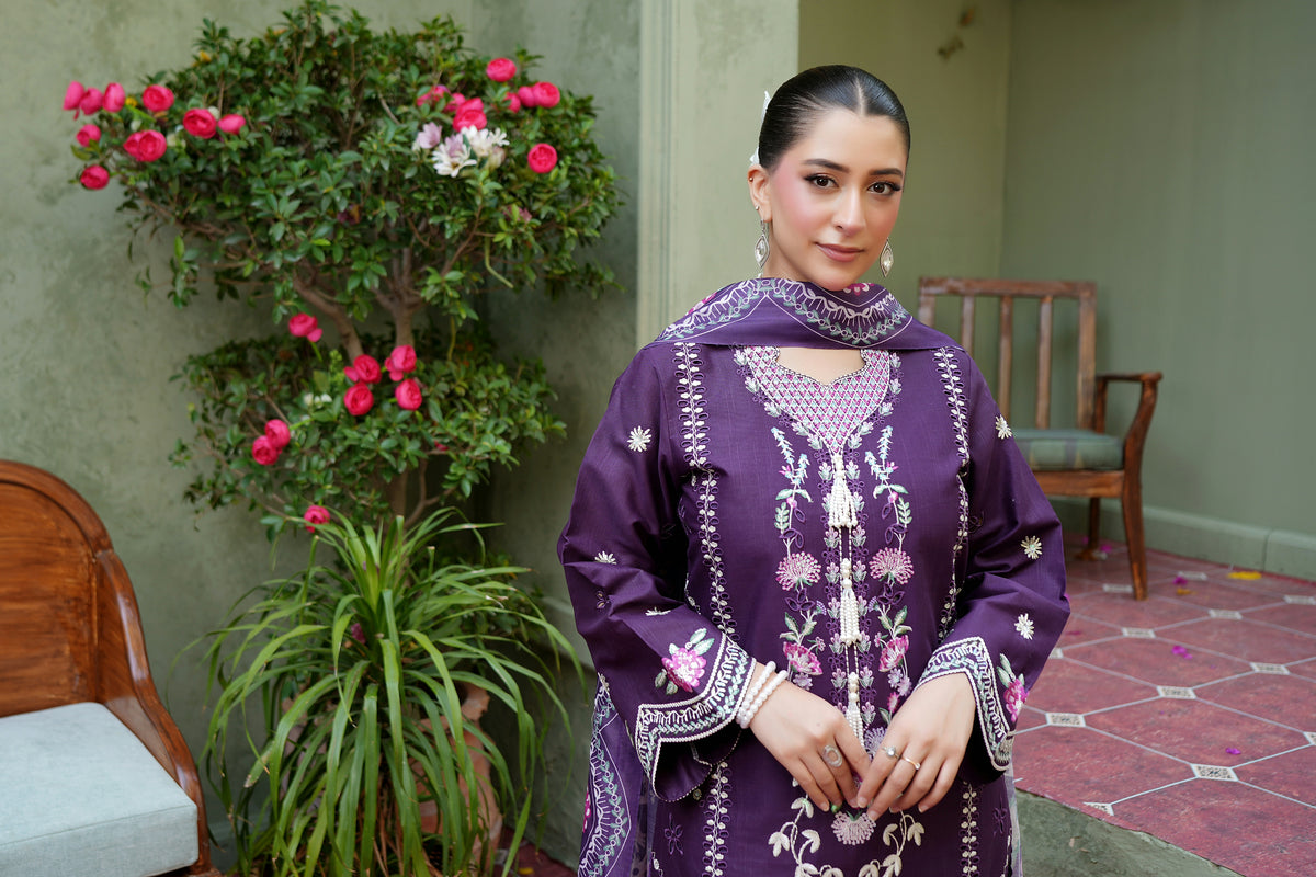 3 Piece Plum Petals Khaddar Suite-Embroidered