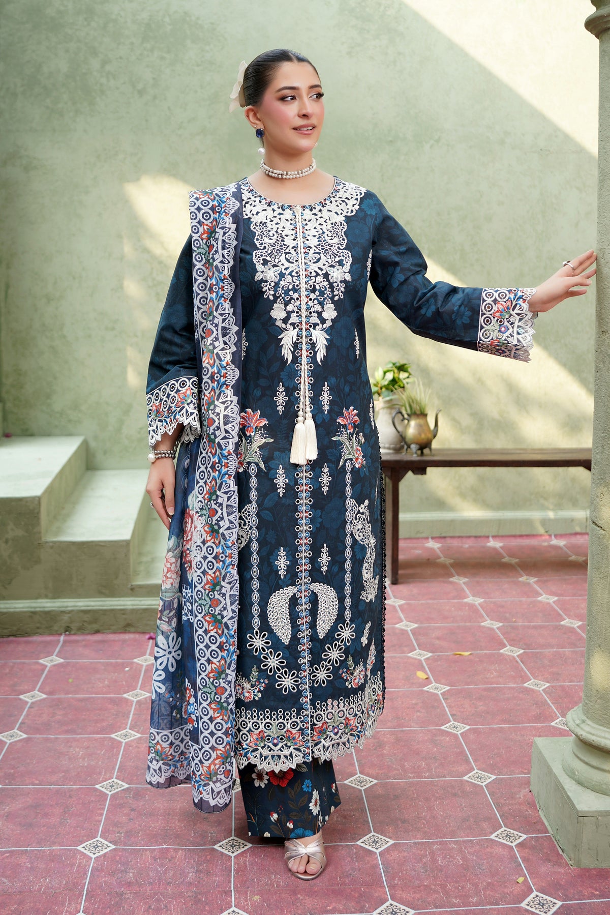 3 Piece Embroidered Khaddar Suite