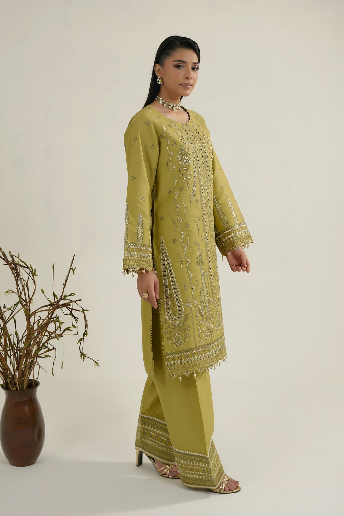 Embroidered 3 Piece Verdant Gold Winter Suite