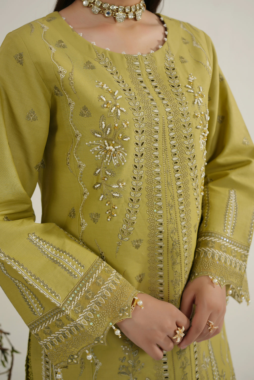 Embroidered 3 Piece Verdant Gold Winter Suite