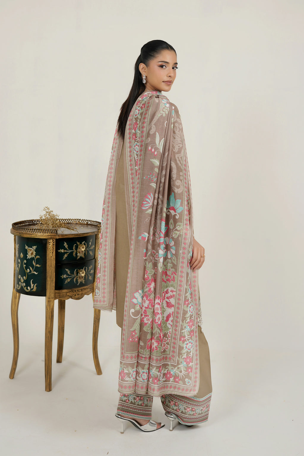 Frost Olive Embroidered 3 Piece Suite