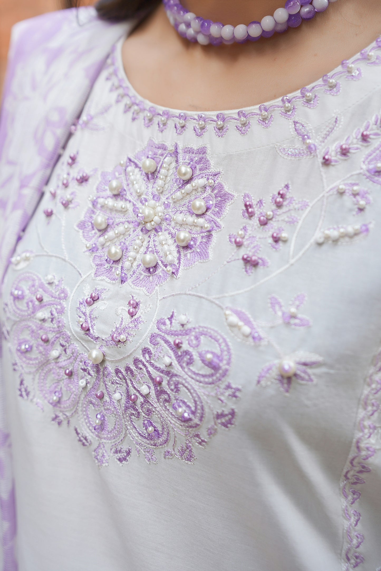 Embroidered Cotton Lawn Suite-3 Piece