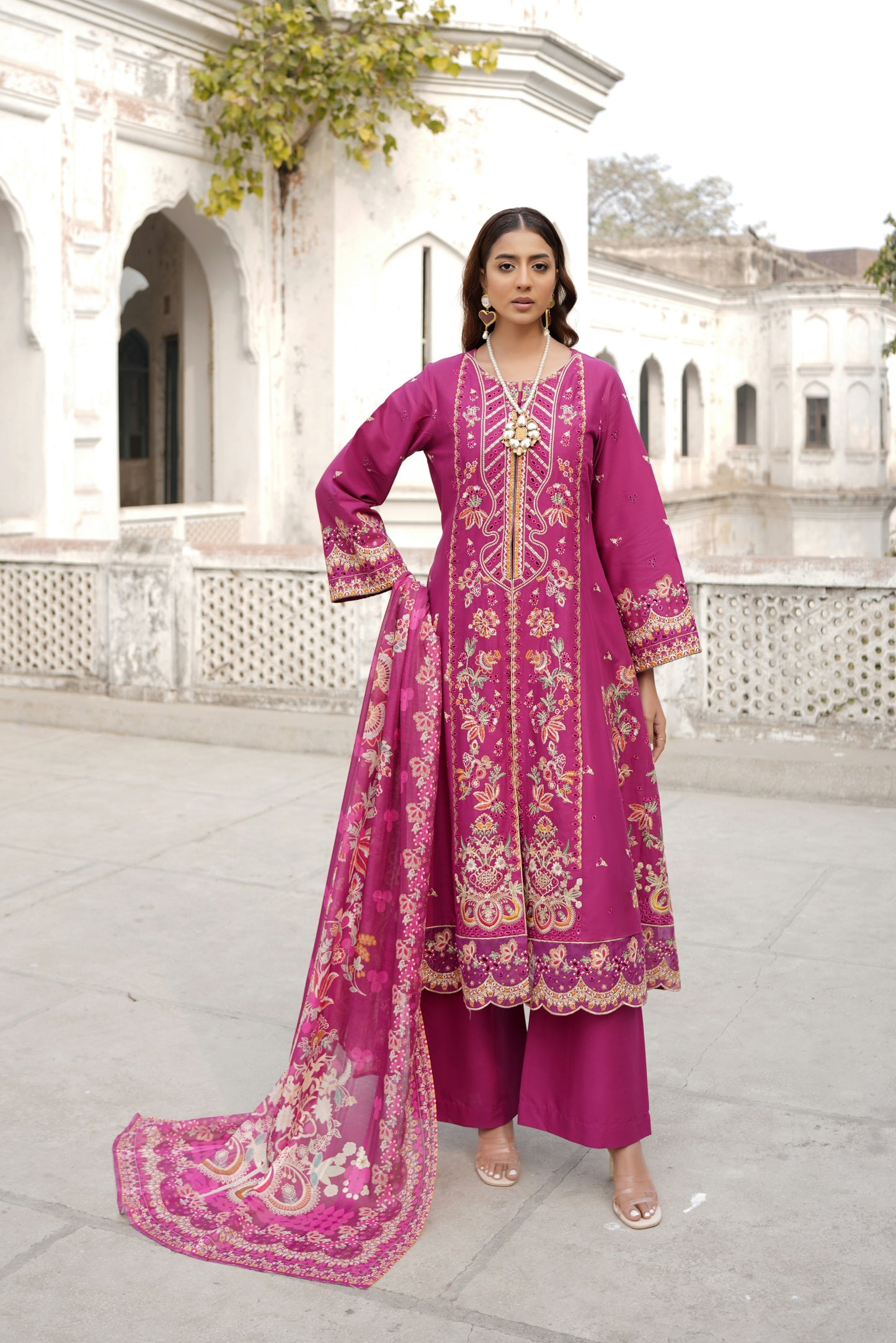 Embroidered Cotton Lawn Suite-3 Piece