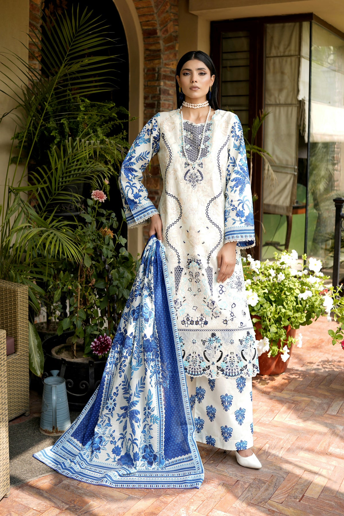 Embroidered  3 Piece Ivory Cream suite