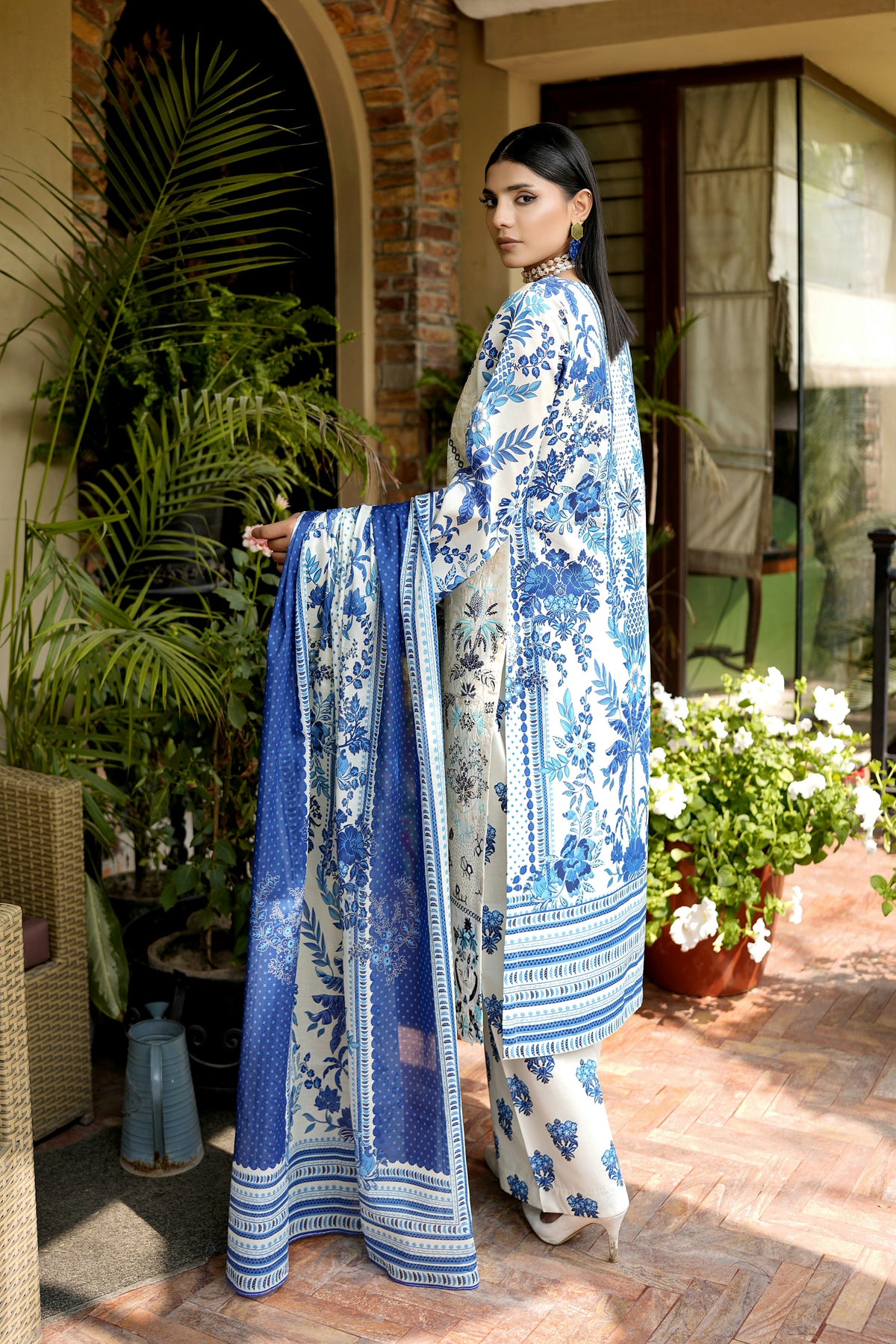Embroidered  3 Piece Ivory Cream suite