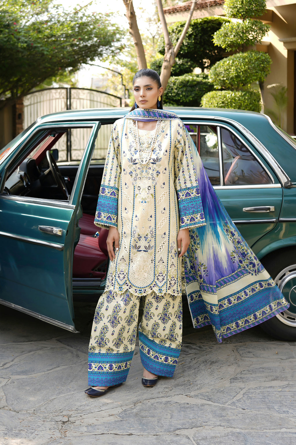 Embroidered 3 Piece Suit-Farshi