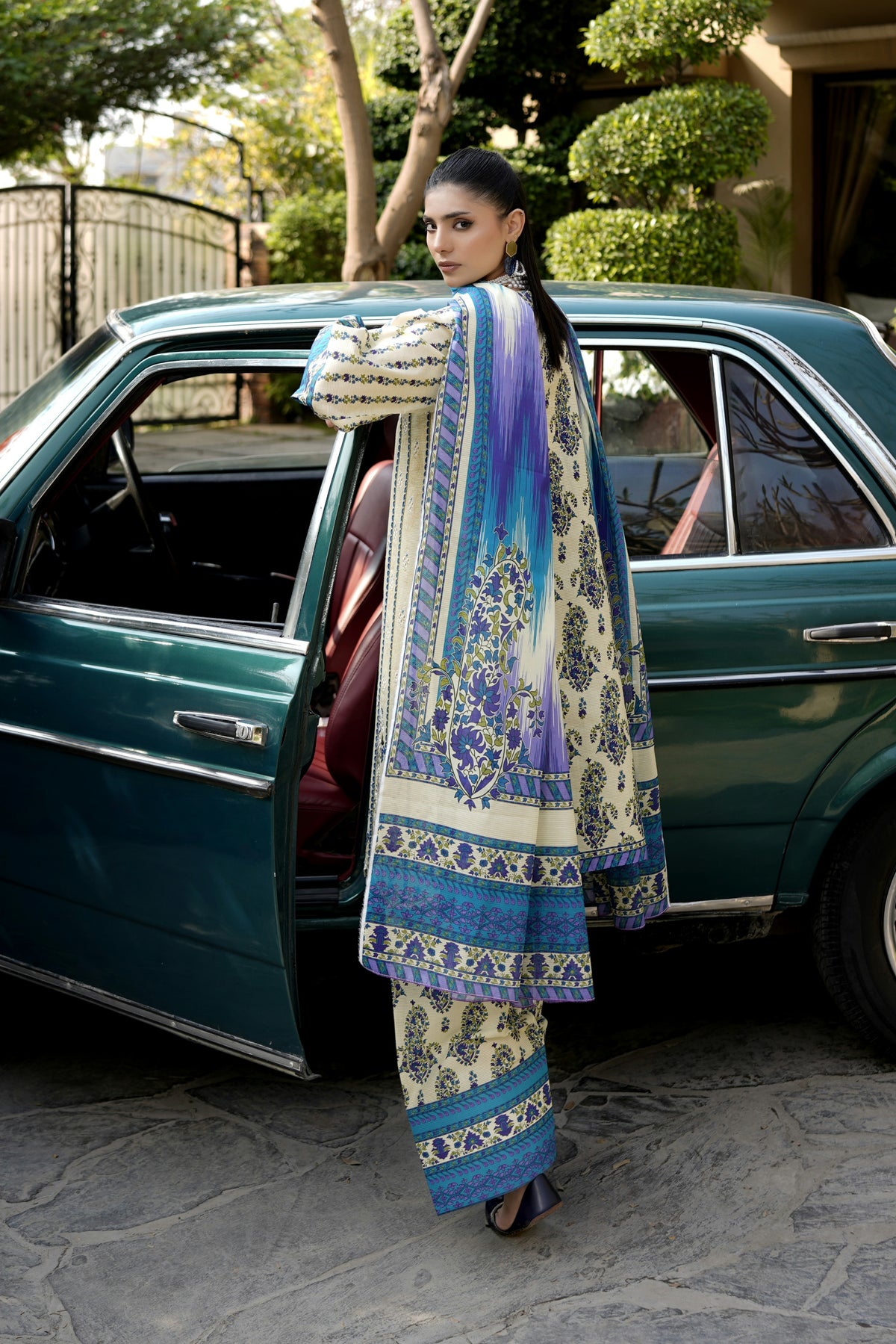 Embroidered 3 Piece Suit-Farshi